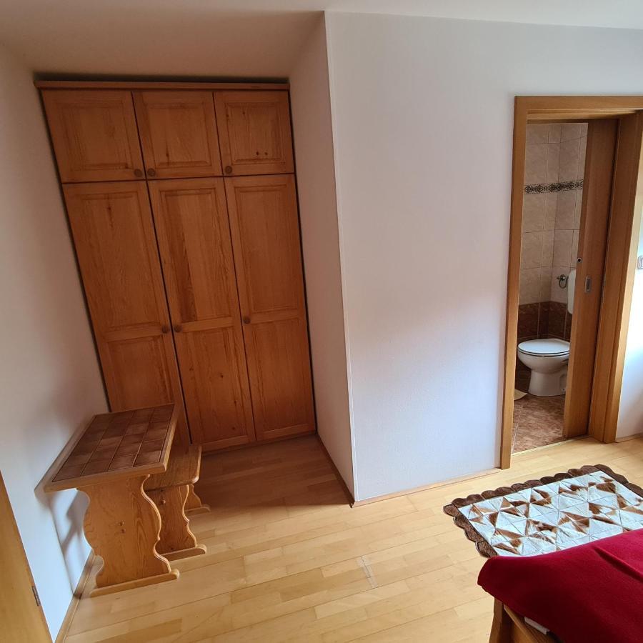Penzion Pr' Betel Jesenice Εξωτερικό φωτογραφία